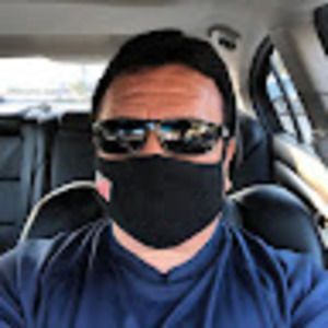 Meet your Posher, Genaro